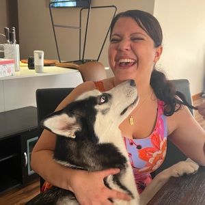 Meet your Posher, Nicole